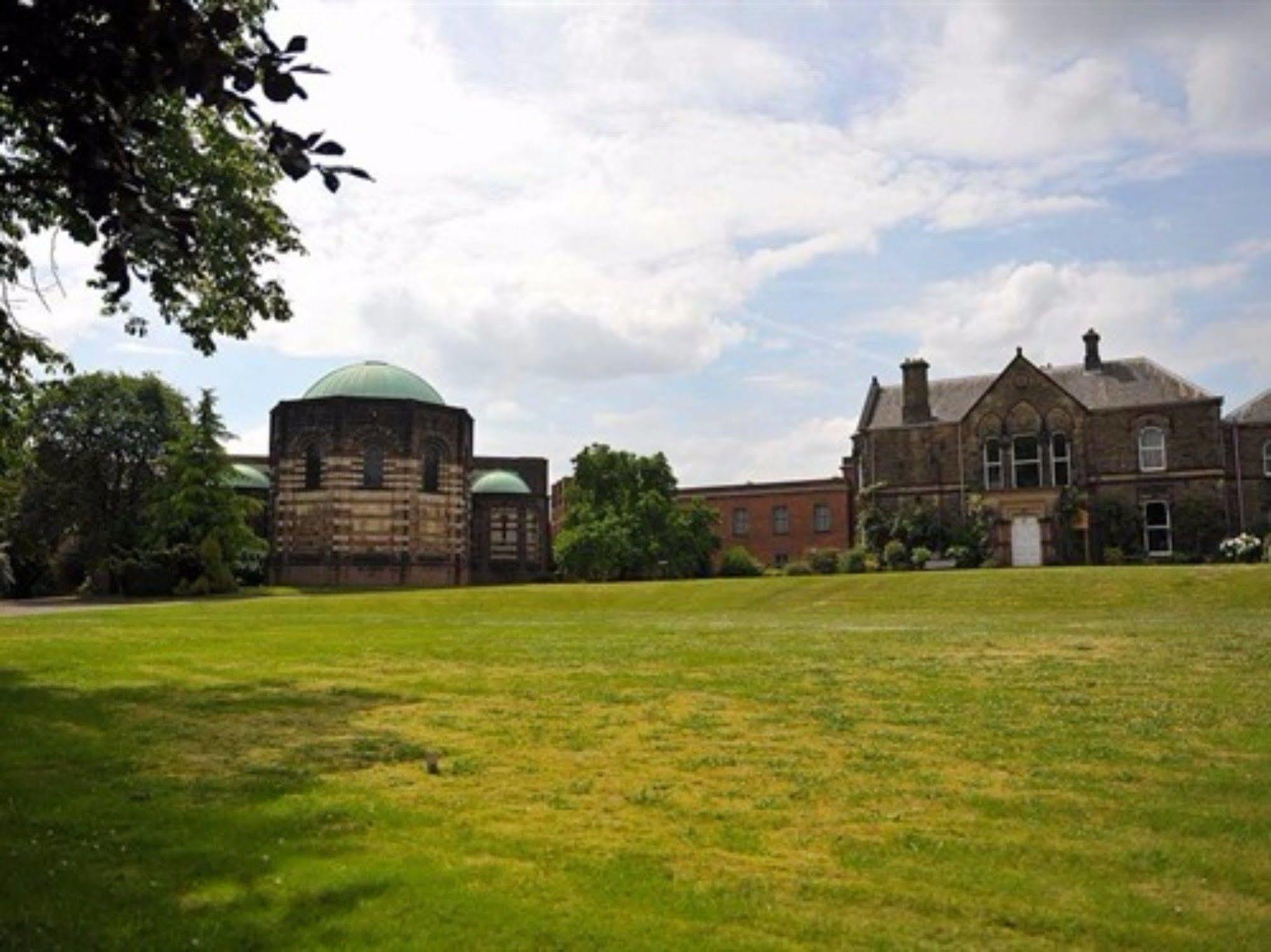 Mirfield Monastery B&B Exteriör bild